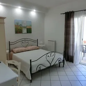 Bed & Breakfast 16 Pini, Lecce