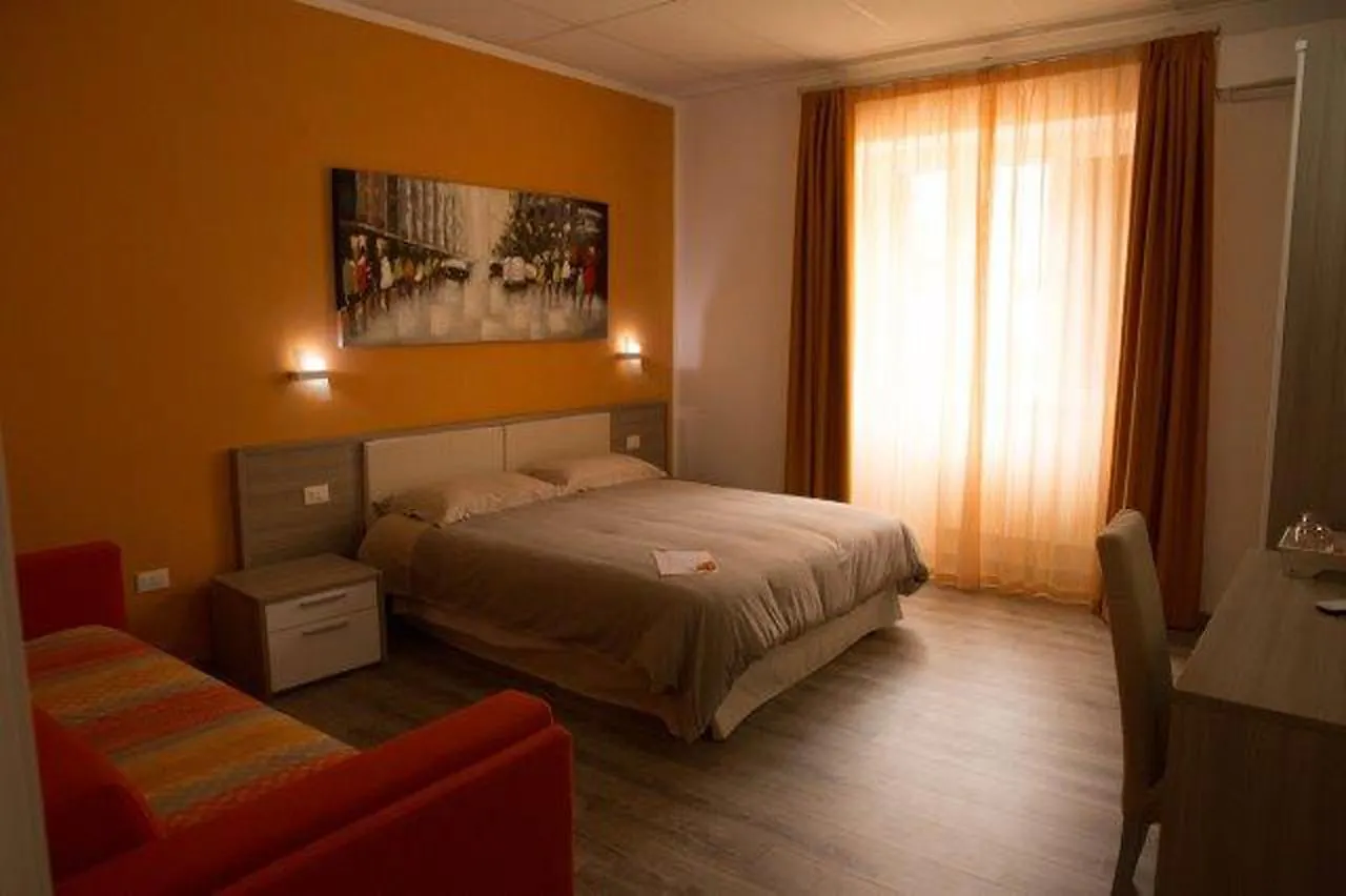 Nidi Di Feo Bed & Breakfast Lecce 2*,  Italy