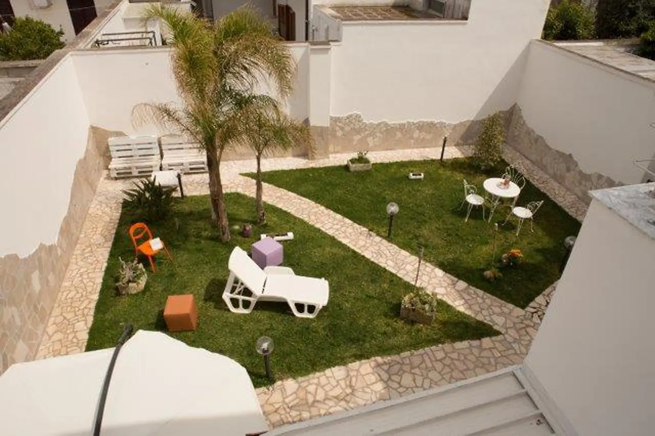 Bed and Breakfast Nidi di Feo Lecce 2*,